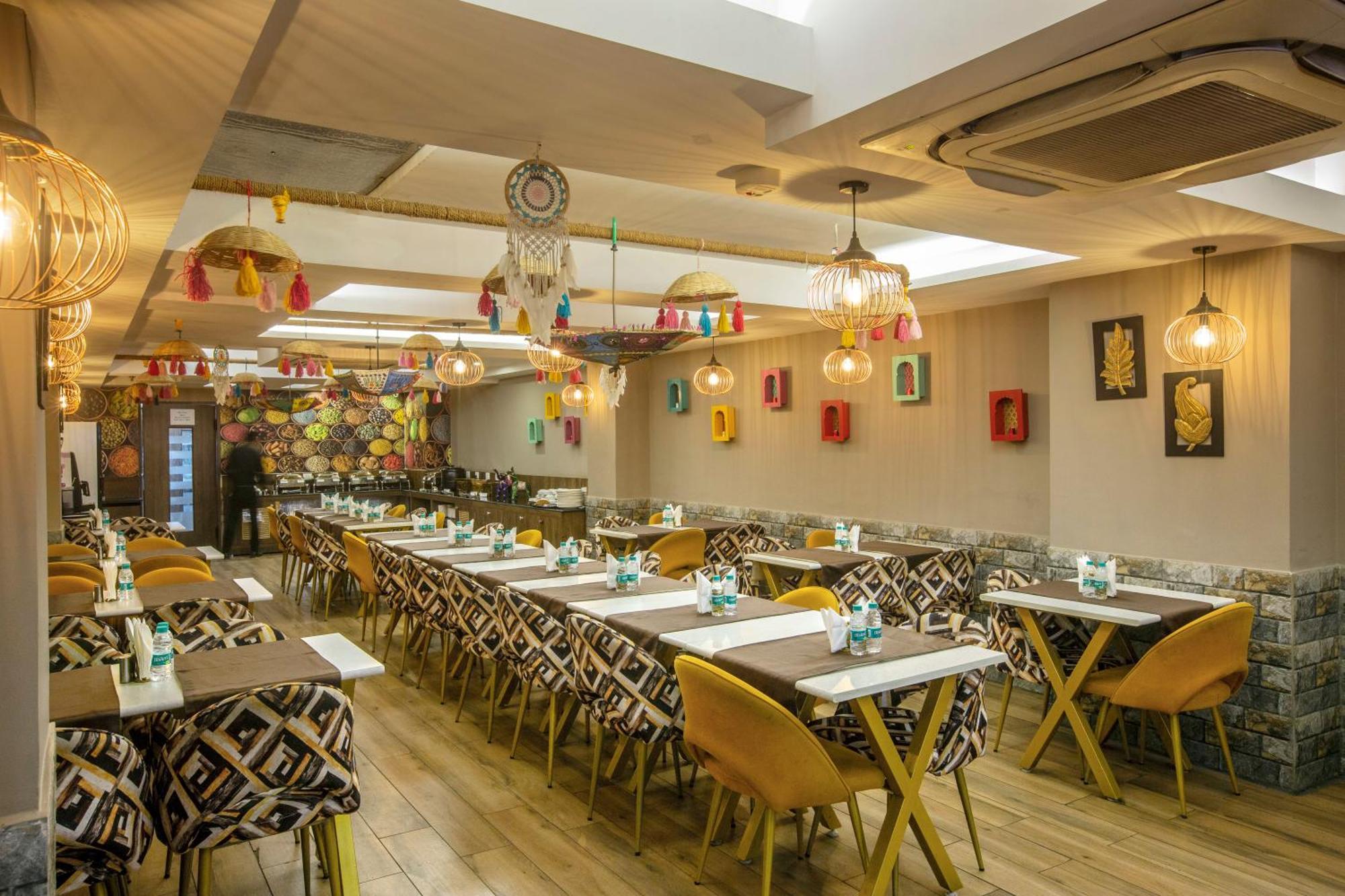 Hotel Oxmo Delhi Airport With Free Airport Transsfer Nueva Delhi Exterior foto