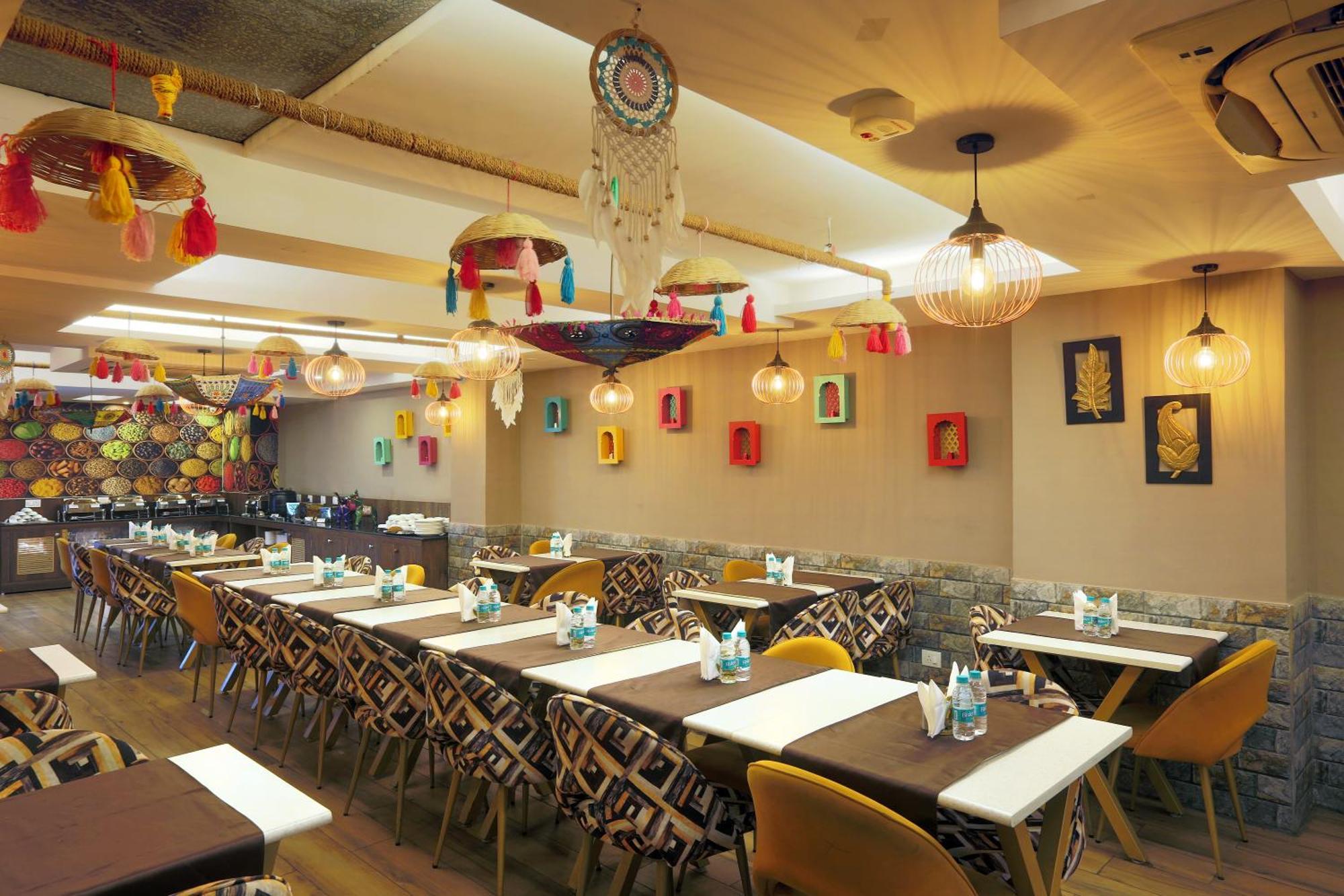 Hotel Oxmo Delhi Airport With Free Airport Transsfer Nueva Delhi Exterior foto