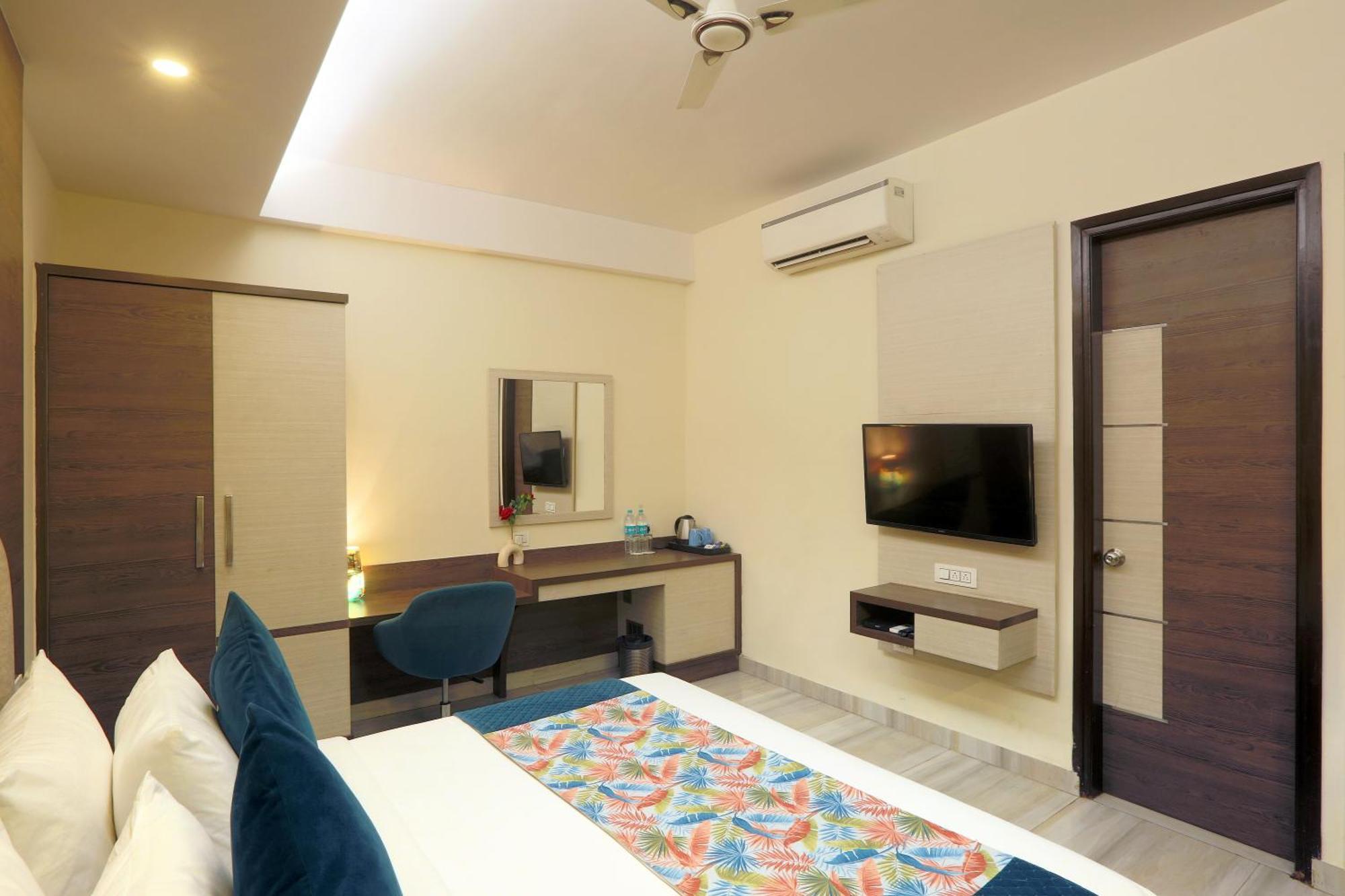 Hotel Oxmo Delhi Airport With Free Airport Transsfer Nueva Delhi Exterior foto